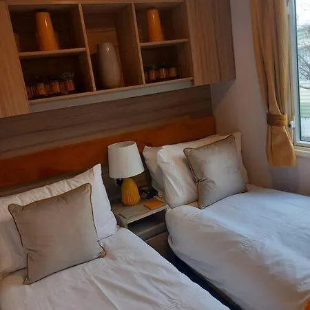 Nadia's Lodgesmart Tv & Wi-fi Prázdninový dům *