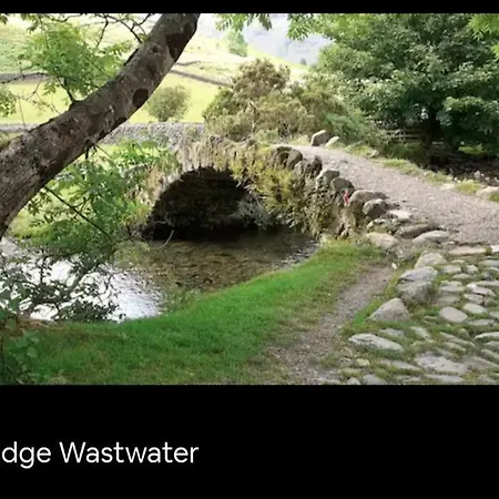 Nadia's Lodgesmart Tv & Wi-fi * Millom